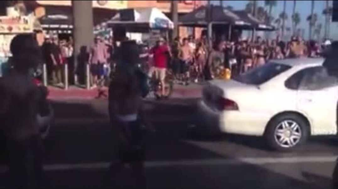 Traffic light beat down