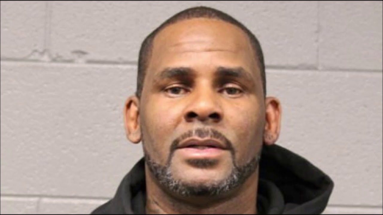 Female R Kelly Fans Are Reportedly Trying To Post His Bond