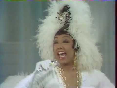 Live! The Legendary Josephine Baker (1968) Medley Of American Songs And The Charleston