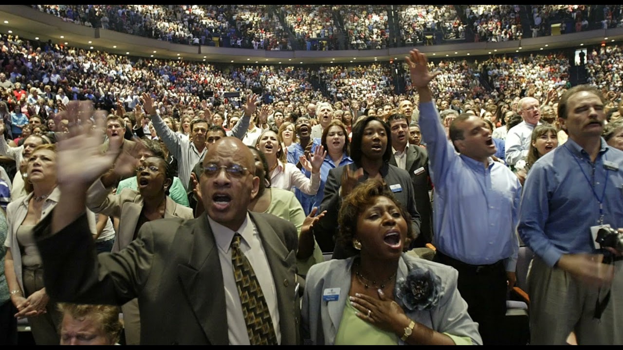 ⁣Big Stash of Money Found Hidden In Bathroom Wall of Joel Osteen's Megachurch