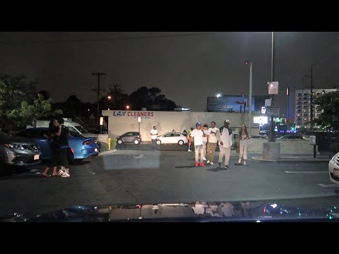 LOS ANGELES STREETS AT NIGHT