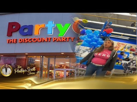 Sista Had To Check Karen & Her Wild Hyena Trailer Rat Offspring In Party City