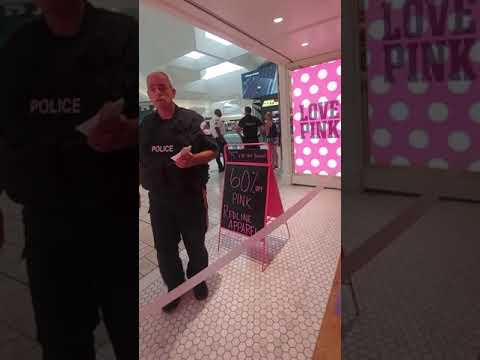 Karen goes wild in Victoria secret (full video)