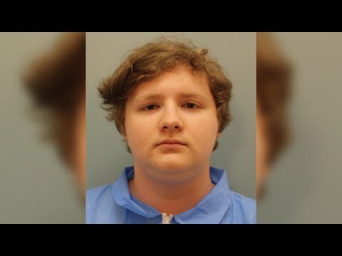 17 Year-Old Charged With Twin Sister's Stabbing Death