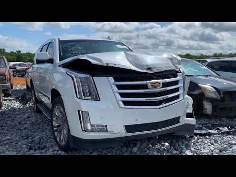 THE GUY CAME BACK UP TO COPART & TOOK HIS 26 INCH FORGIATO’S OFF HIS CADILLAC ESCALADE!